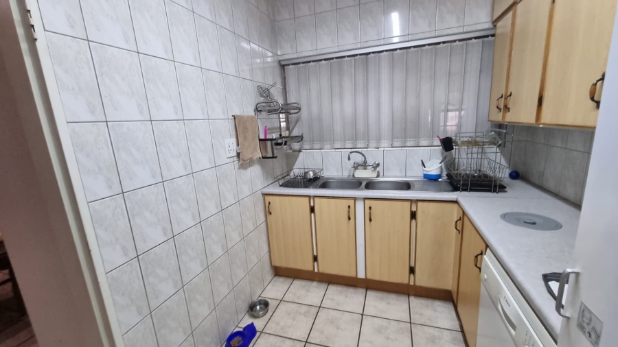5 Bedroom Property for Sale in Neserhof North West